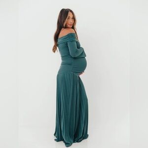 Worth Collective Lennox Long Sleeve Maxi Dress in Green Bump Friendly